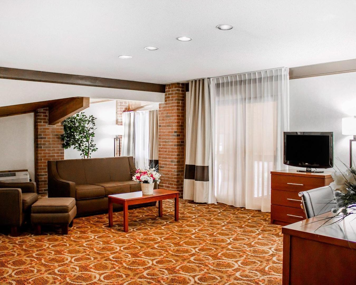 Comfort Inn Mount Vernon Downtown Exterior foto